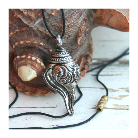 Přívěšek Lastura