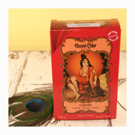 Přírodní barva mahagon