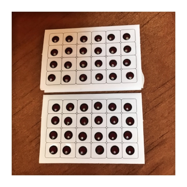 Bindi vel. 4 a 5 tmavě červená s kamínkem