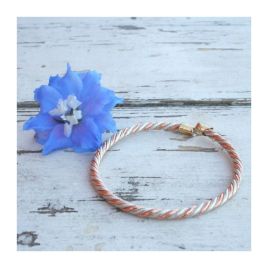 Zdravotní náramek stříbrná a zlatá barva