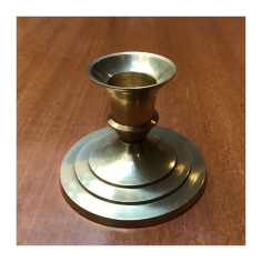 Svícen mosazný