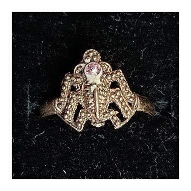 Orientální kovový prsten s barevným kamínkem