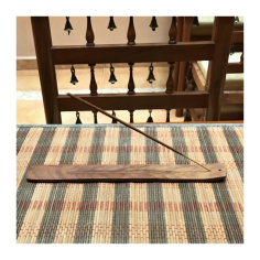 Dřevěný stojánek na tyčinky bez ozdoby světlý/tmavý