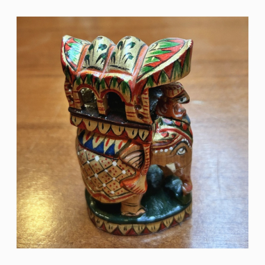 Slon s baldachýnem, pozlacený