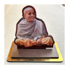 Dřevěný obr. na podstavci Prabhupád