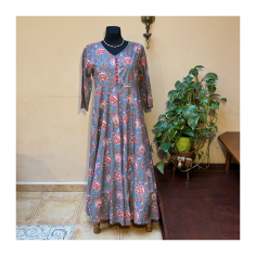 Šaty 3/4 rukáv šedé