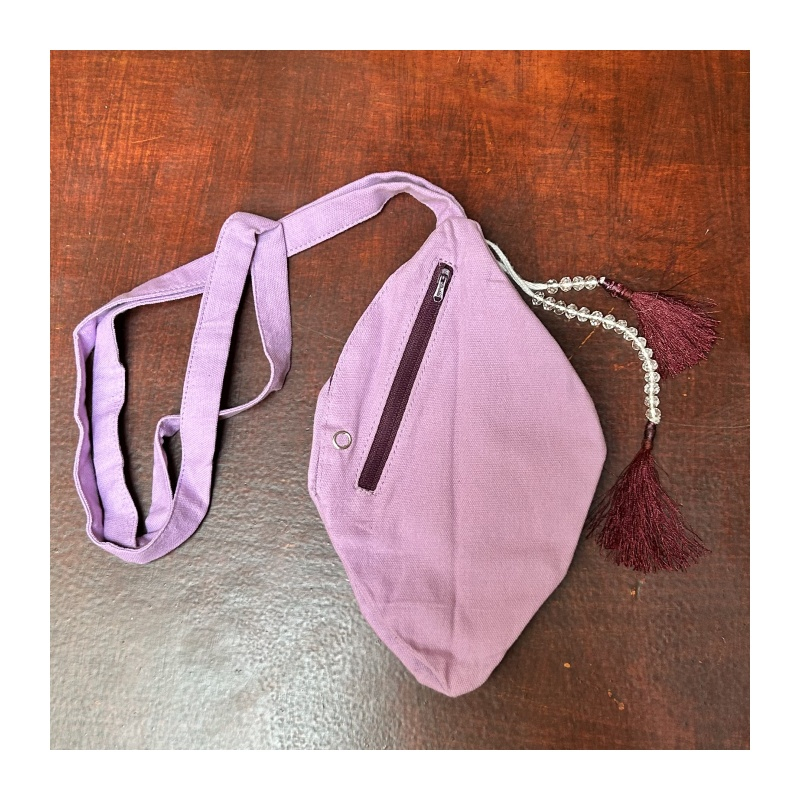 Japa pytlík vyšívaný lila Krišna s Kaliyou, vel. M, L