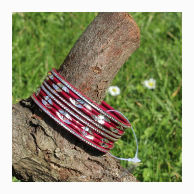 Náramky sada 8 ks kovový reliéf