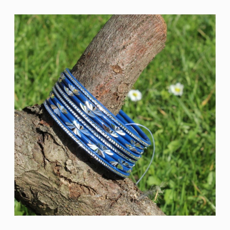 Náramky sada 8 ks kovový reliéf