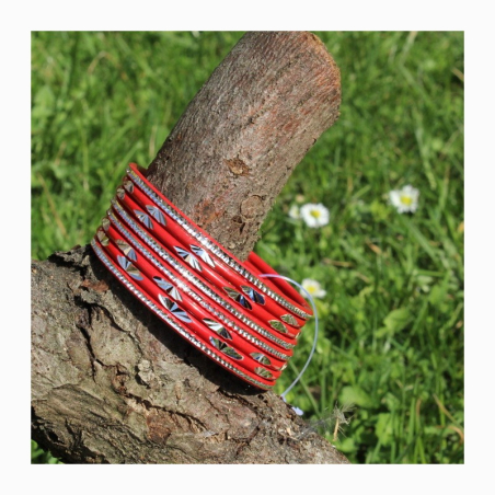 Náramky sada 8 ks kovový reliéf