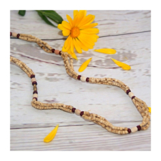 Kantimála 1ř. světlý mezi hnědými korálky na 3 řadách tulasí