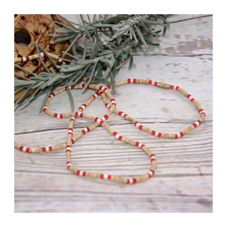 Kantimála 2ř. bílý mezi červenými korálky