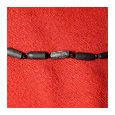 Kantimála 1ř. černá s černými vícestěnnými korálky 2