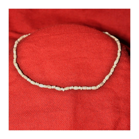 Kantimála 1ř. 2 kulaté a 1 oválný korálek