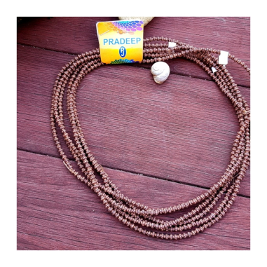 Korálky hnědé malé a velké