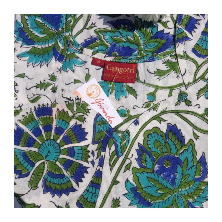 Dámská kurta s krojeným výstřihem, kr. rukáv