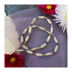 Kantimála 1ř. červený/zel./modrý/černý mezi 2 zlatými korálky 2